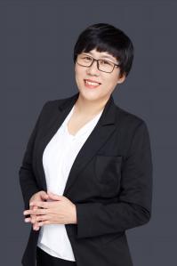 冯雅琳(1).jpg